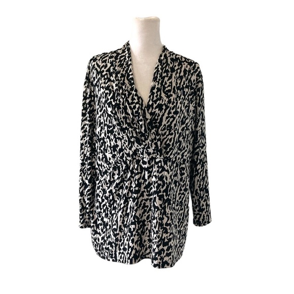 Chico’s 3 XL blouse black and white v-neck 3/4 sleeves - Picture 1 of 12